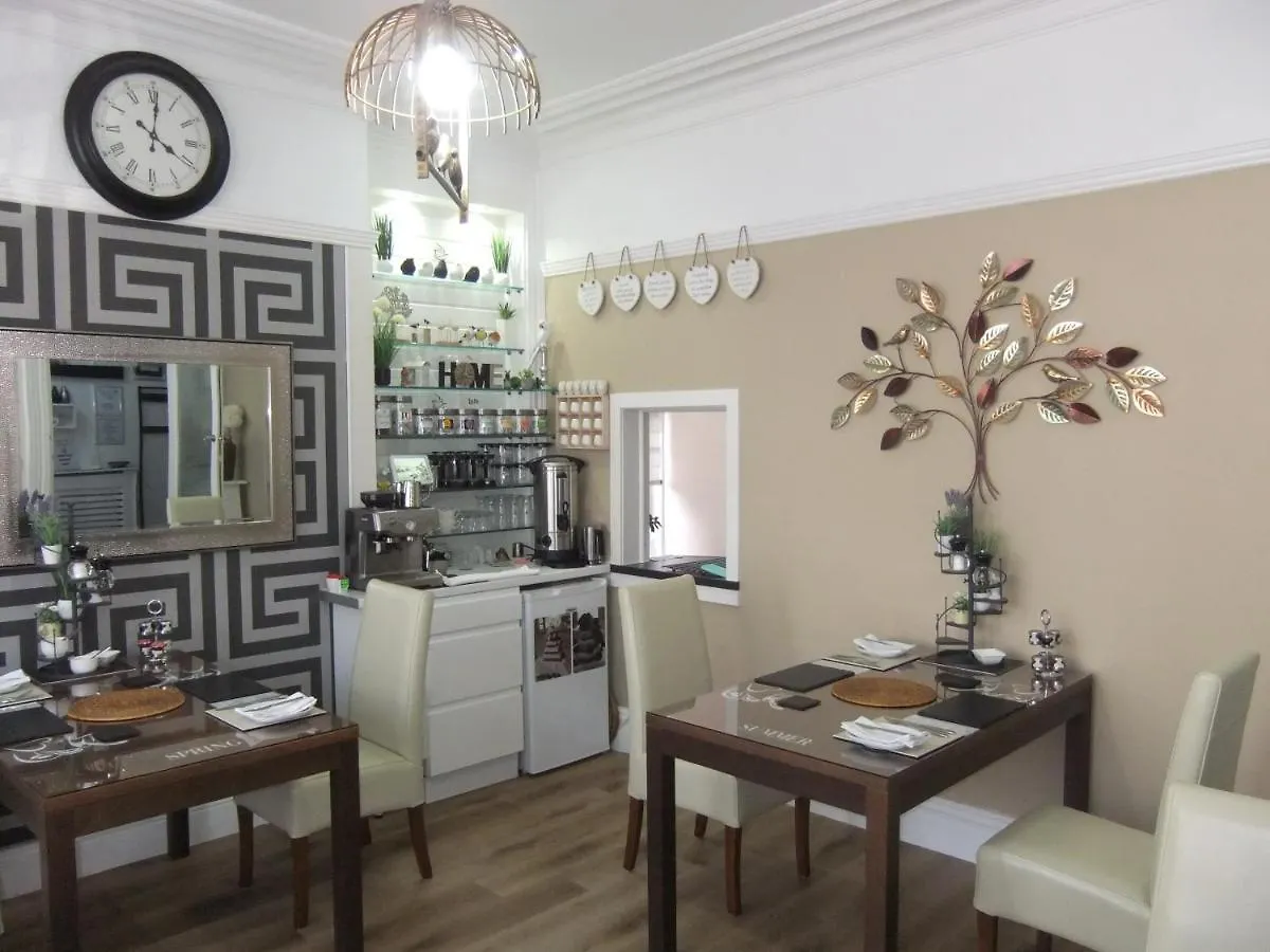 Fourrooms - Couples Only Blackpool 5*,  Regno Unito